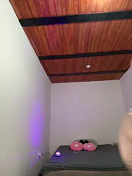 LiaCollings online show from 6, 2, 2026