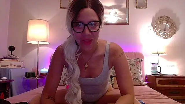 LilaDeliciousXX online show from 3, 11, 2025