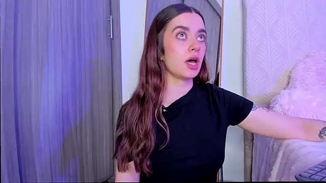 MissLana77 online show from 6, 4, 2026