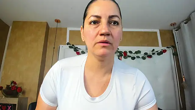 Snapshot of Heidy_milf chatting on 25, 5, 2026 Heidy milf online show from 25, 5, 2026