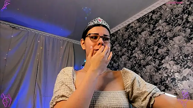 Laila Blarr online show from 11, 2, 2026