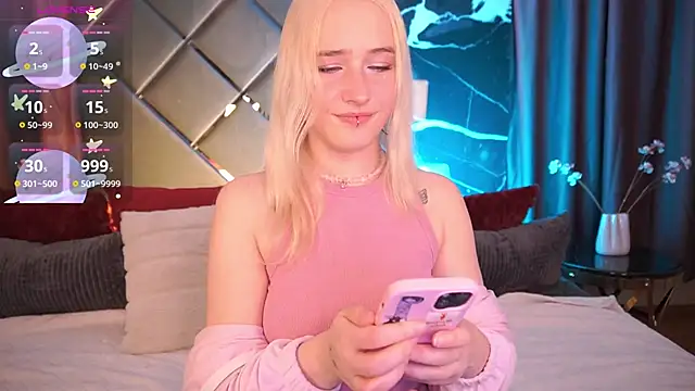 LilElfie online show from 10, 3, 2026