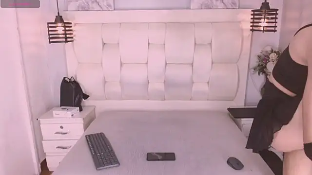 Atley Dolly online show from 5, 2, 2026