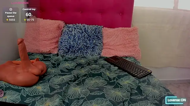 Snapshot of Veronica_mellerr chatting on 28, 2, 2026 Veronica mellerr online show from 28, 2, 2026