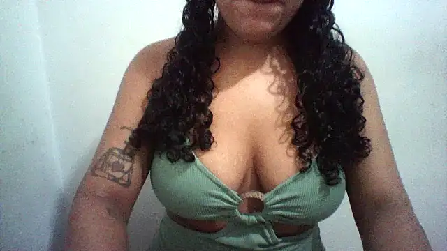 Snapshot of laylazp chatting on 25, 9, 2025 laylazp online show from 25, 9, 2025