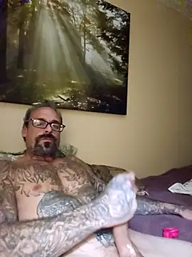 Snapshot of sethdarby chatting on 13, 9, 2025 sethdarby online show from 13, 9, 2025