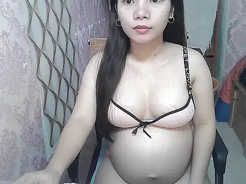 Snapshot of Mypussy4u_29 chatting on 19, 10, 2025 Mypussy4u 29 online show from 19, 10, 2025