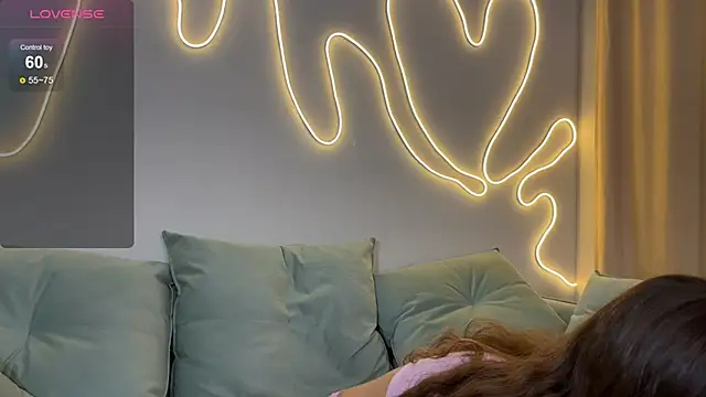 Eva Collinss online show from 2, 10, 2025