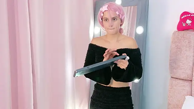 LolaYun online show from 13, 11, 2025