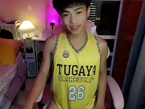 Snapshot of yourhotpinoy chatting on 6, 10, 2025 yourhotpinoy online show from 6, 10, 2025