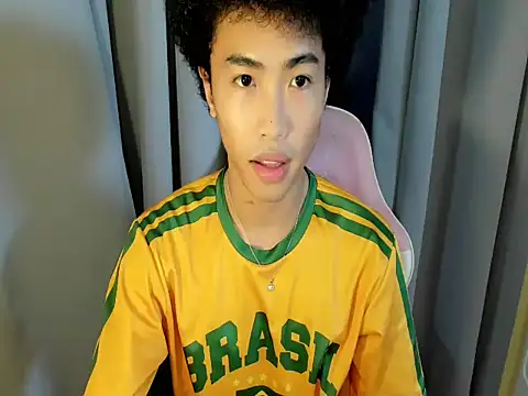 Snapshot of yourhotpinoy chatting on 19, 5, 2026 yourhotpinoy online show from 19, 5, 2026