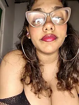 Snapshot of MeliBoobs chatting on 7, 10, 2025 MeliBoobs online show from 7, 10, 2025