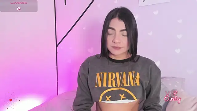 MiahCornell  online show from 5, 3, 2026