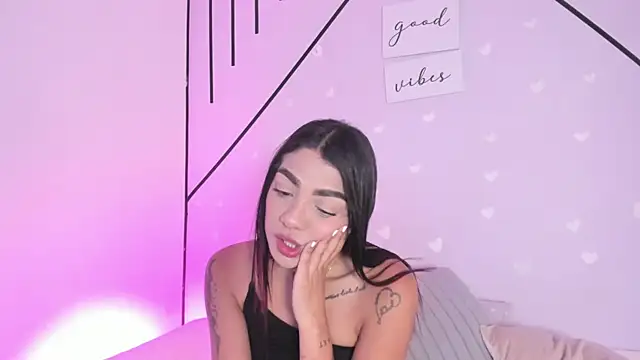 MiahCornell  online show from 7, 3, 2026