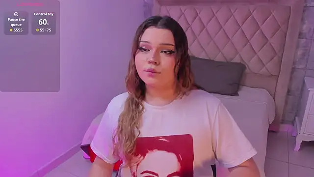 Snapshot of Maxxxine1 chatting on 18, 9, 2025 Maxxxine1 online show from 18, 9, 2025