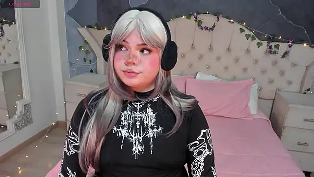 Maxxxine1 online show from 5, 4, 2026