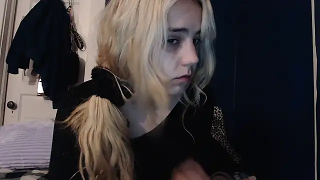 RubySmoke online show from 4, 10, 2025