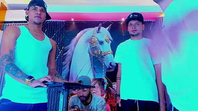 Dominic Max  online show from 14, 9, 2025