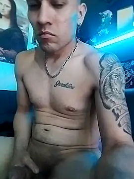 Snapshot of demianmont chatting on 8, 10, 2025 demianmont online show from 8, 10, 2025