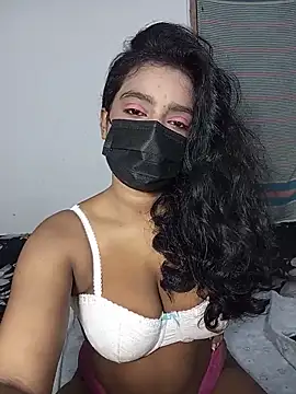 Snapshot of Darkchocosl8 chatting on 19, 5, 2026 Darkchocosl8 online show from 19, 5, 2026
