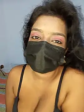Snapshot of Darkchocosl8 chatting on 7, 7, 2026 Darkchocosl8 online show from 7, 7, 2026