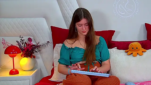 JessicaJewells online show from 12, 9, 2025