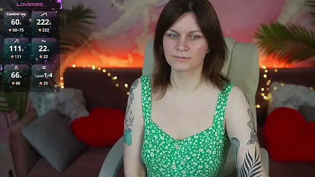 Snapshot of TinaMelt chatting on 27, 5, 2026 TinaMelt online show from 27, 5, 2026