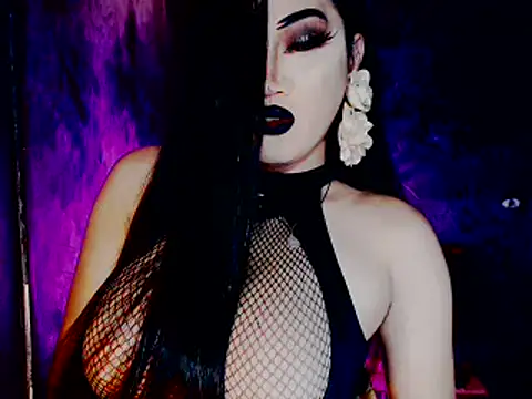 Snapshot of Mistress4fun chatting on 19, 10, 2025 Mistress4fun online show from 19, 10, 2025