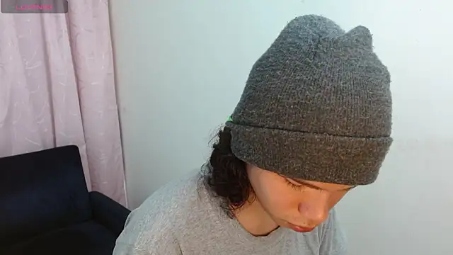 Xoxo Smiles online show from 29, 3, 2026