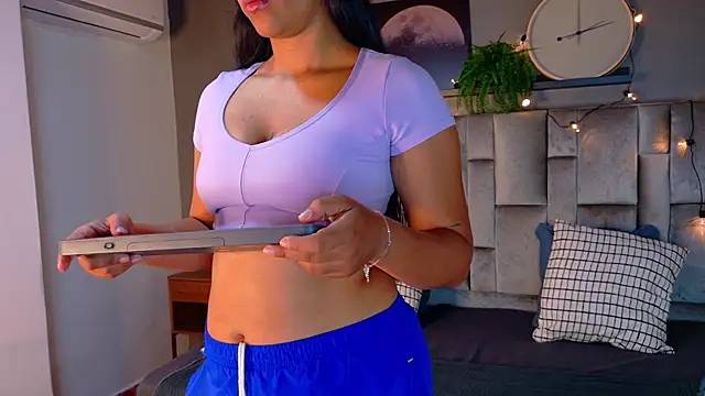 RiriiBrunette   online show from 21, 11, 2025