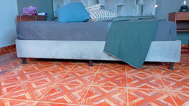 RiriiBrunette   online show from 15, 1, 2026