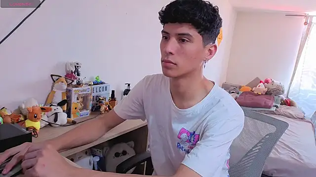 Snapshot of LuClawthorne_ chatting on 21, 3, 2026 LuClawthorne online show from 21, 3, 2026