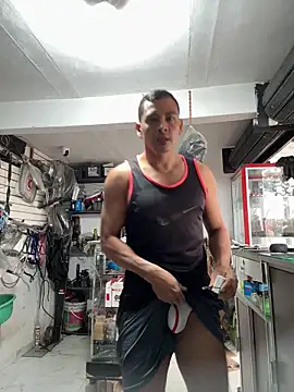 Snapshot of Terra-22cm chatting on 13, 10, 2025 Terra-22cm online show from 13, 10, 2025