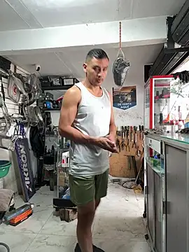 Snapshot of Terra-22cm chatting on 5, 11, 2025 Terra-22cm online show from 5, 11, 2025