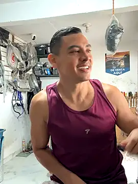 Snapshot of Terra-22cm chatting on 13, 11, 2025 Terra-22cm online show from 13, 11, 2025