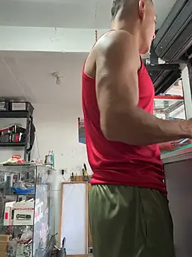 Snapshot of Terra-22cm chatting on 15, 11, 2025 Terra-22cm online show from 15, 11, 2025