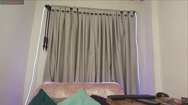 Snapshot of arii_escobar chatting on 3, 6, 2026 arii escobar online show from 3, 6, 2026