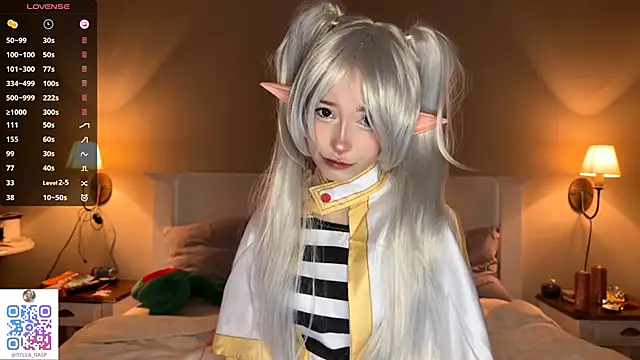Snapshot of FlowMia chatting on 5, 10, 2025 FlowMia online show from 5, 10, 2025
