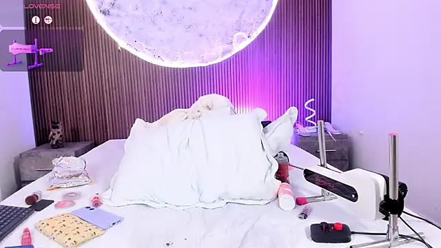 AmbarFoxx  online show from 8, 2, 2026