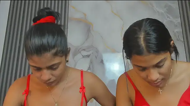 TifanyandLisa online show from 11, 9, 2025