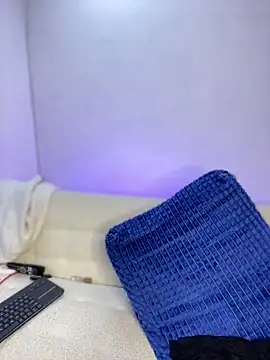 snow doll online show from 7, 2, 2026