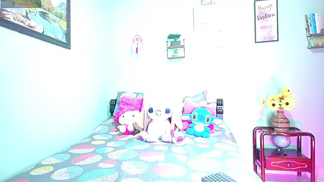 angelic coral online show from 8, 11, 2025