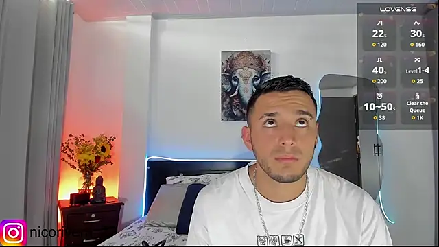 Snapshot of nico_rivera chatting on 18, 4, 2026 nico rivera online show from 18, 4, 2026
