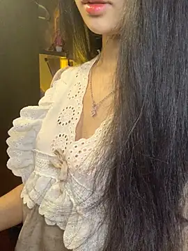 Nhinhi18 online show from 14, 4, 2026