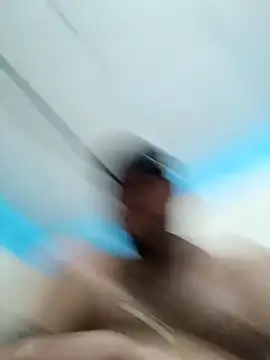 Snapshot of Frank0021 chatting on 23, 10, 2025 Frank0021 online show from 23, 10, 2025