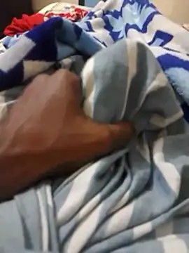 hotboybd0218 online show from 21, 12, 2025