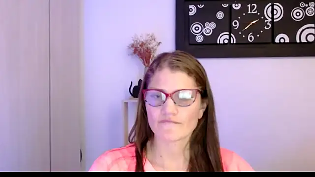 Camila-ventura online show from 10, 2, 2026