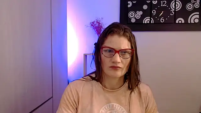 Camila-ventura online show from 22, 2, 2026