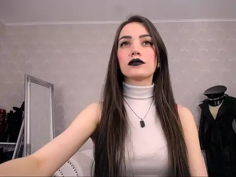 AlienaMoore online show from 12, 9, 2025