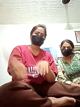 Snapshot of goyal-99 chatting on 2, 10, 2025 goyal-99 online show from 2, 10, 2025